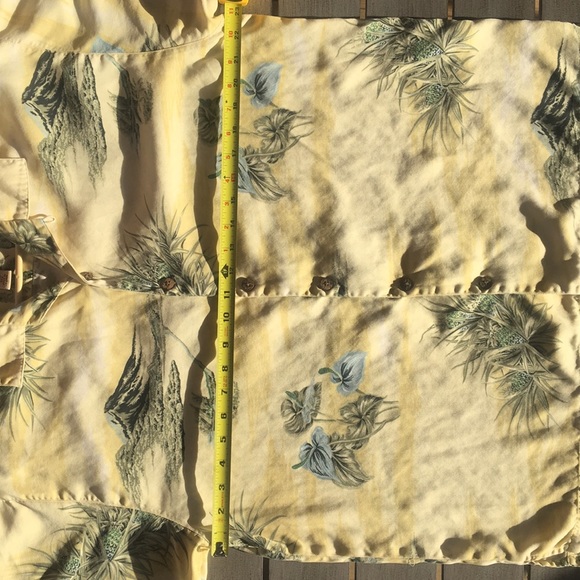 Tommy Bahama Hawaiian - Picture 7 of 14